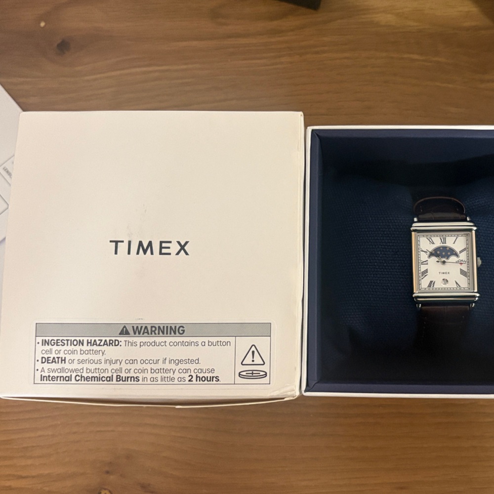 Noah x Timex Moonphase Watch - Picture 3 of 5